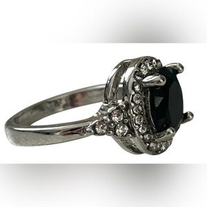 *FREE WITH PURCHASE* BLACK RING COSTUME JEWELLERY SILVER TONE RING